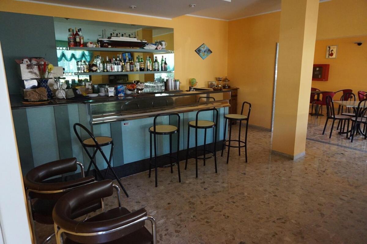 Hotel Ines Cesenatico Eksteriør bilde