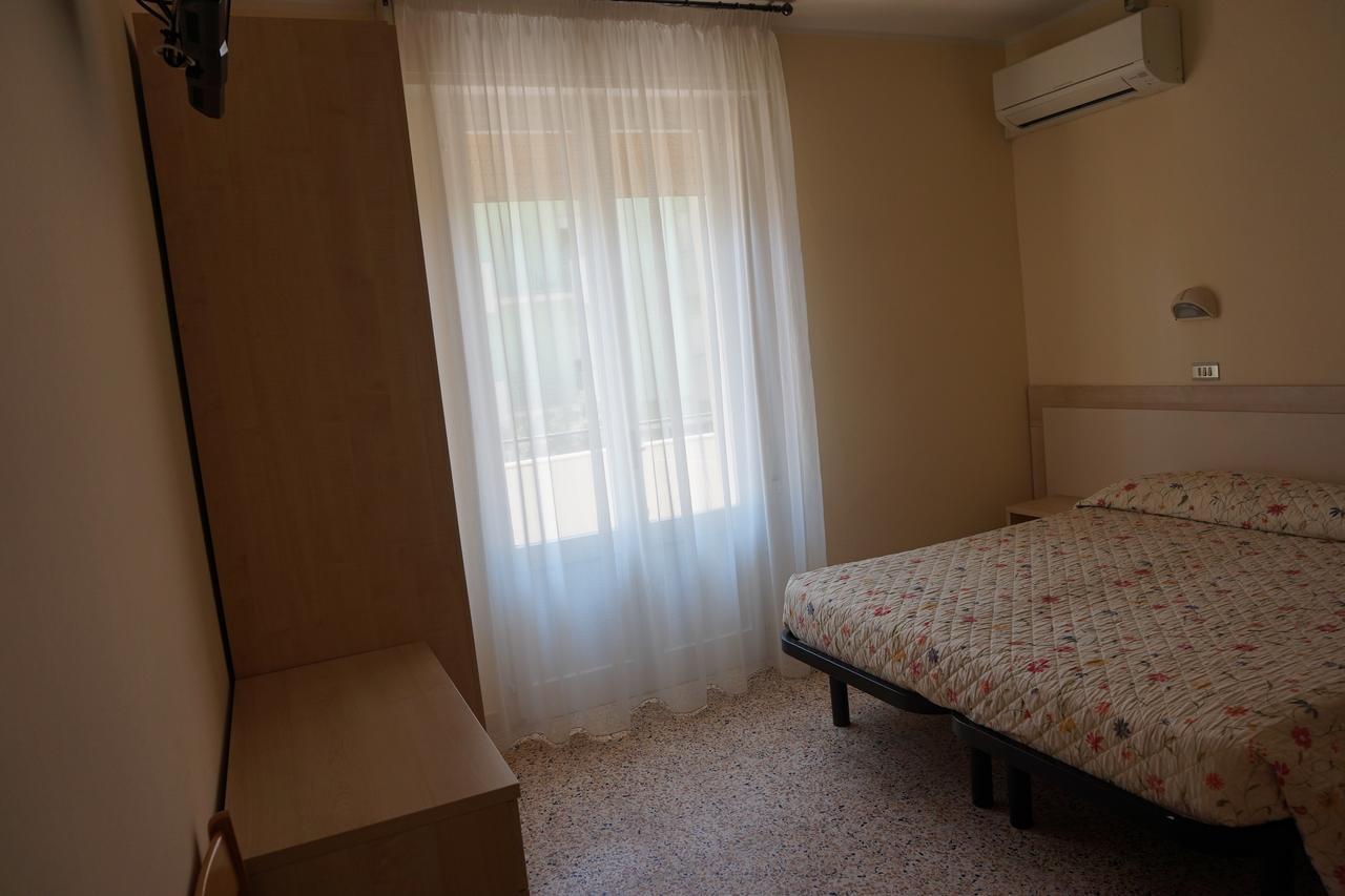 Hotel Ines Cesenatico Eksteriør bilde