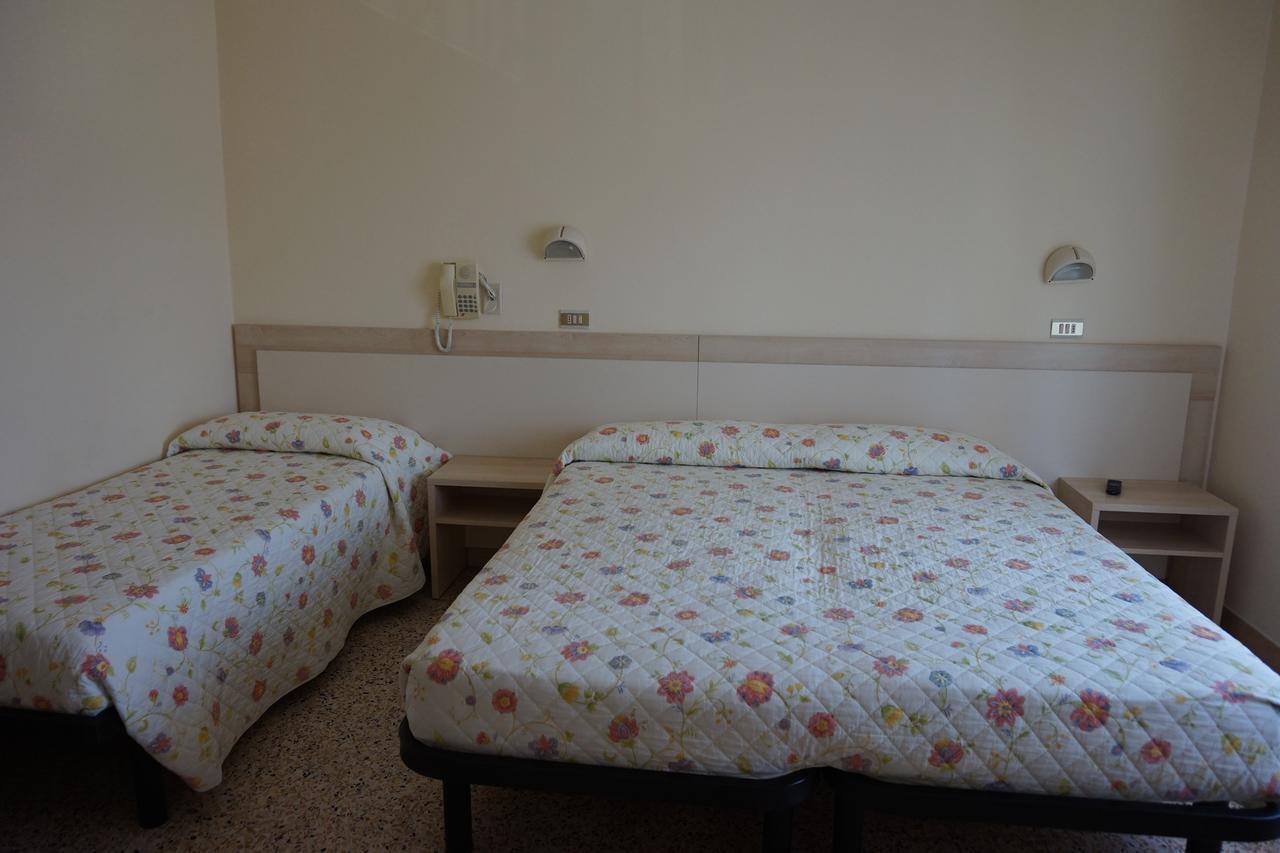 Hotel Ines Cesenatico Eksteriør bilde