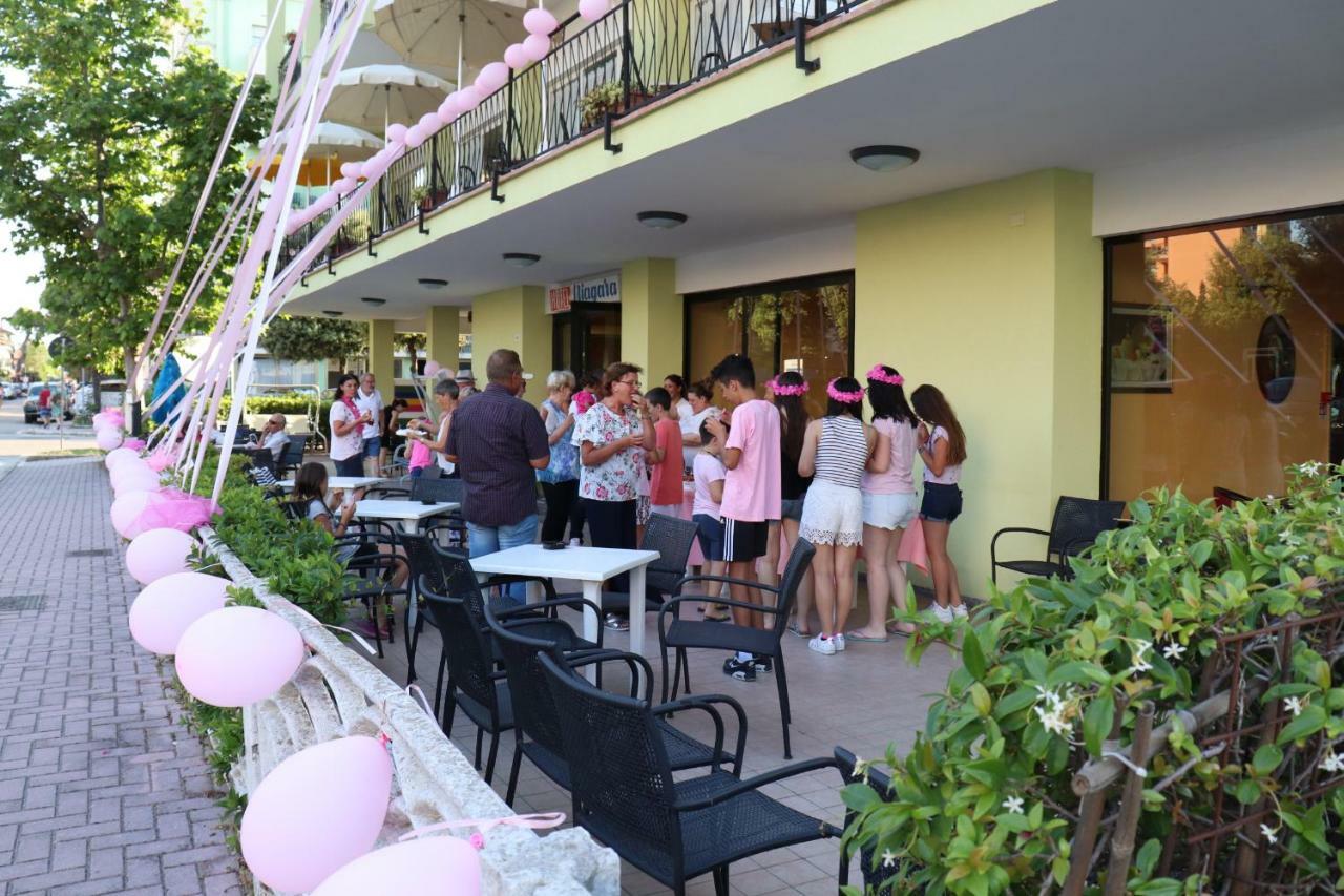 Hotel Ines Cesenatico Eksteriør bilde